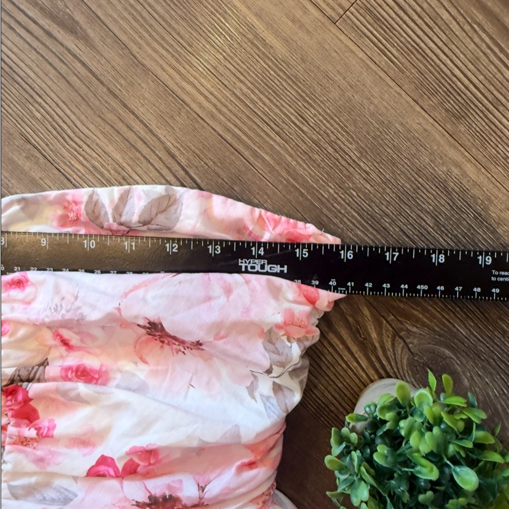 Showpo Women’s Mini Strapless Bubble Hem Dress Pink White Floral Size 6 - Picture 7 of 7